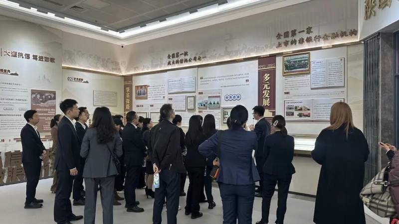  古都西安春意盎然；泰康人寿投顾团探访陕国投信托；开启保险信托融合新探索。 新闻 古都西安春意盎然；泰康人寿投顾团探访陕国投信托；开启保险信托融合新探索。 新闻 古都西安春意盎然；泰康人寿投顾团探访陕国投信托；开启保险信托融合新探索。 新闻