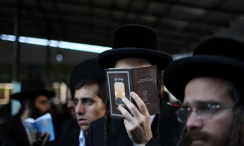  三连中背后的逻辑：模糊数据下的历史推演法 情感心理