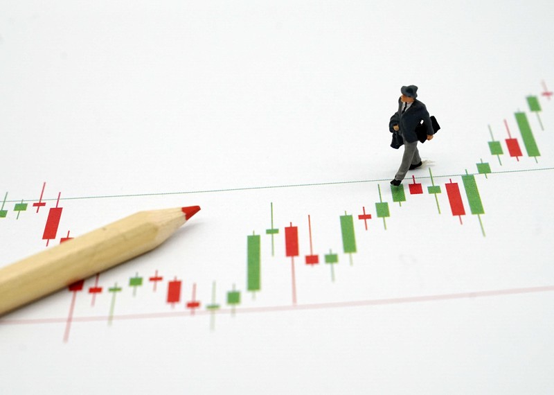  泡沫盛宴的终局预演：油气投资中的人性博弈与理性回归 股票财经 泡沫盛宴的终局预演：油气投资中的人性博弈与理性回归 股票财经