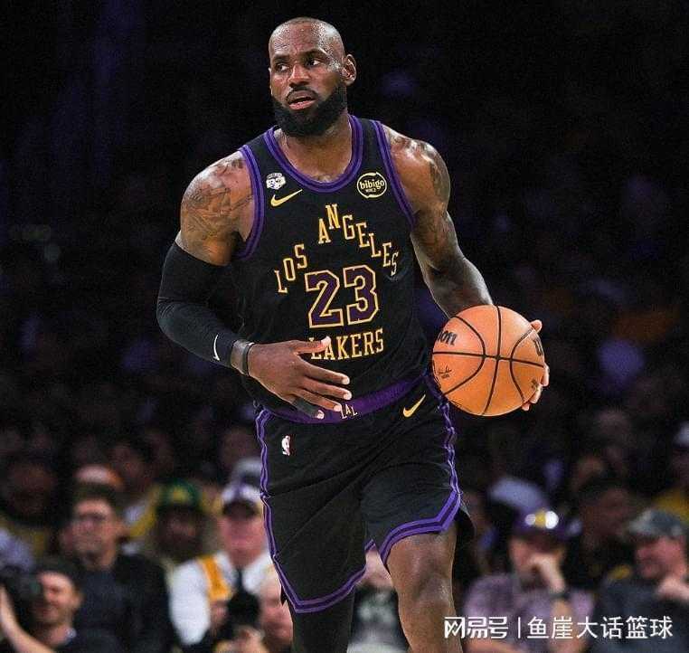  数以百计的战术变阵：揭秘NBA强队突围路径与格局重塑 体育新闻